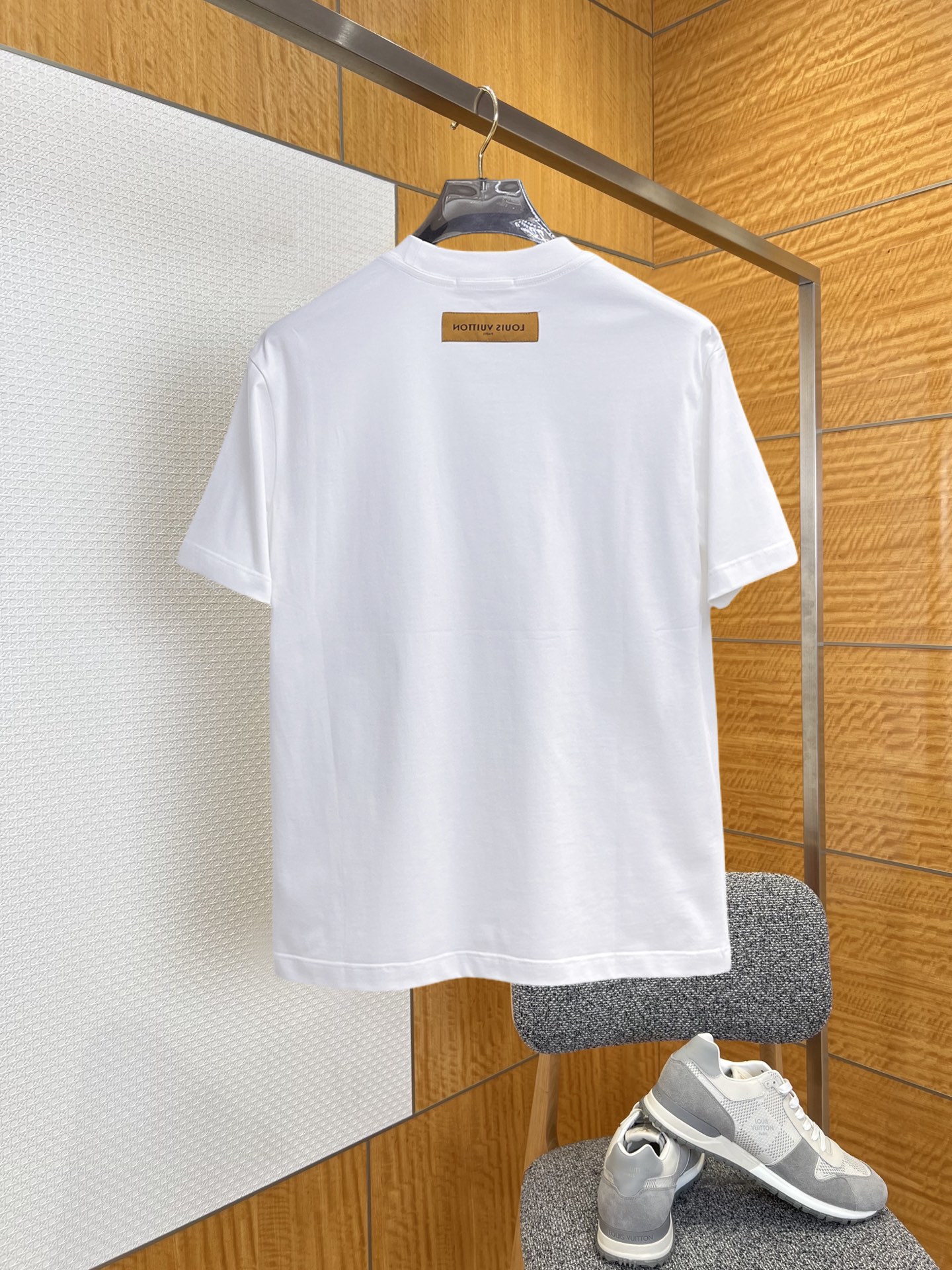 short sleeves